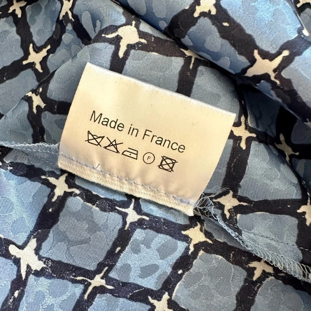 SILK Andrew GN Blue RicRac Square Patterned Short Sleeve Blouse. Size 38 - Picture 9 of 9
